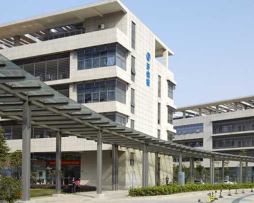 哺乳期涨奶引起发烧怎么办？